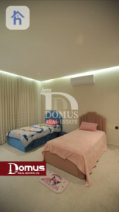 Modern House image 6