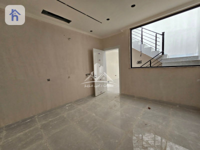 Modern House image 10