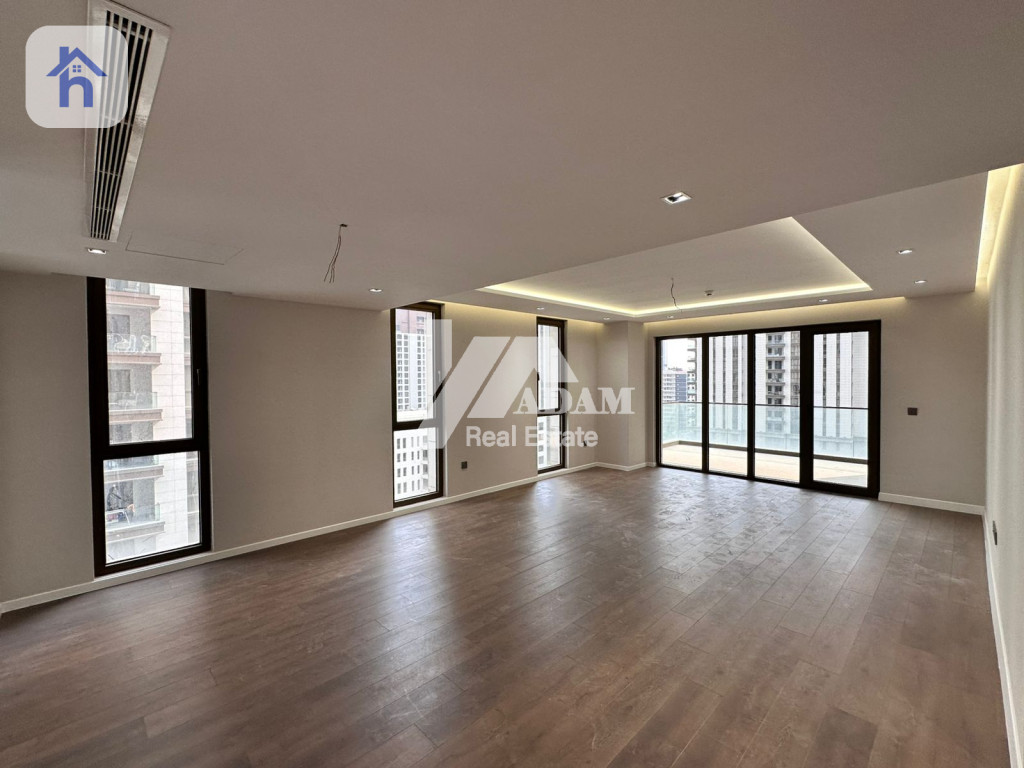 Spacious Apartment in Prime Location