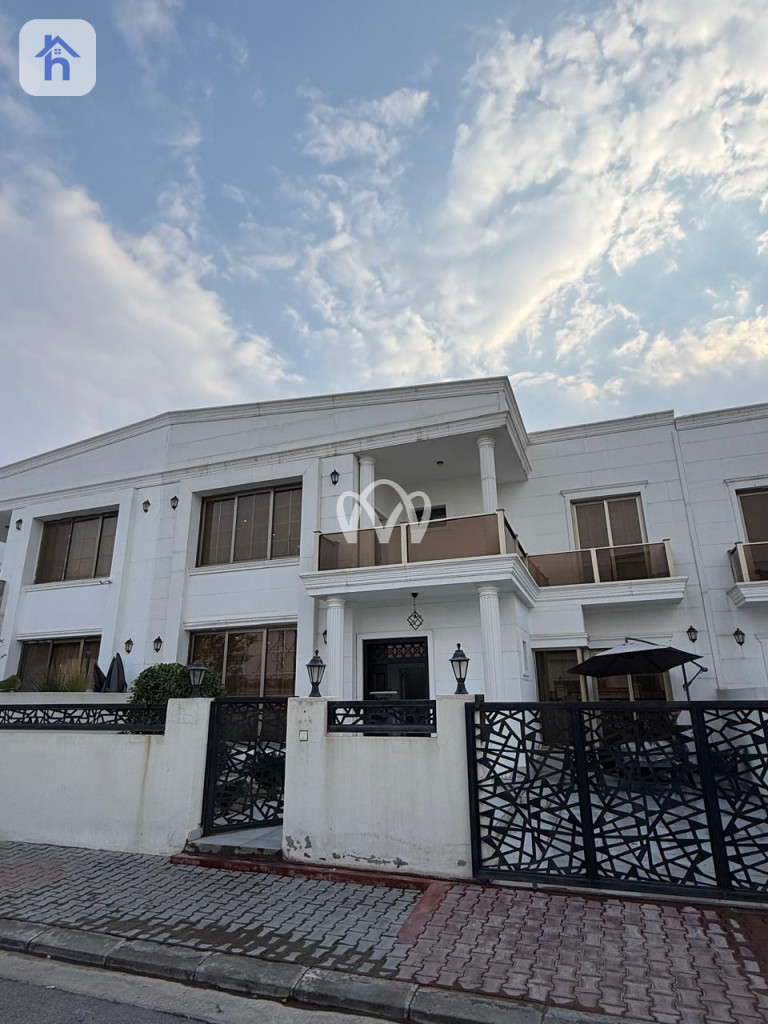 Spacious Home with 5 Bedrooms