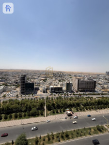 شوقەیەکی مۆدێرن بە دیمەنی شار وێنە 4