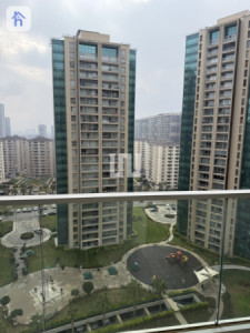 Cozy 1-Bedroom Apartment in Empire Wings Image 9