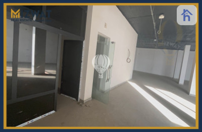 طابق تجاري واسع للإيجار image 4