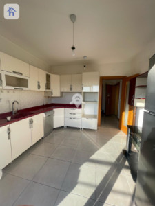 Modern Apartment Image 4