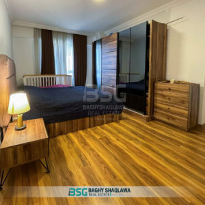 Elegant 3-Bed Apartment for Sale Image 5