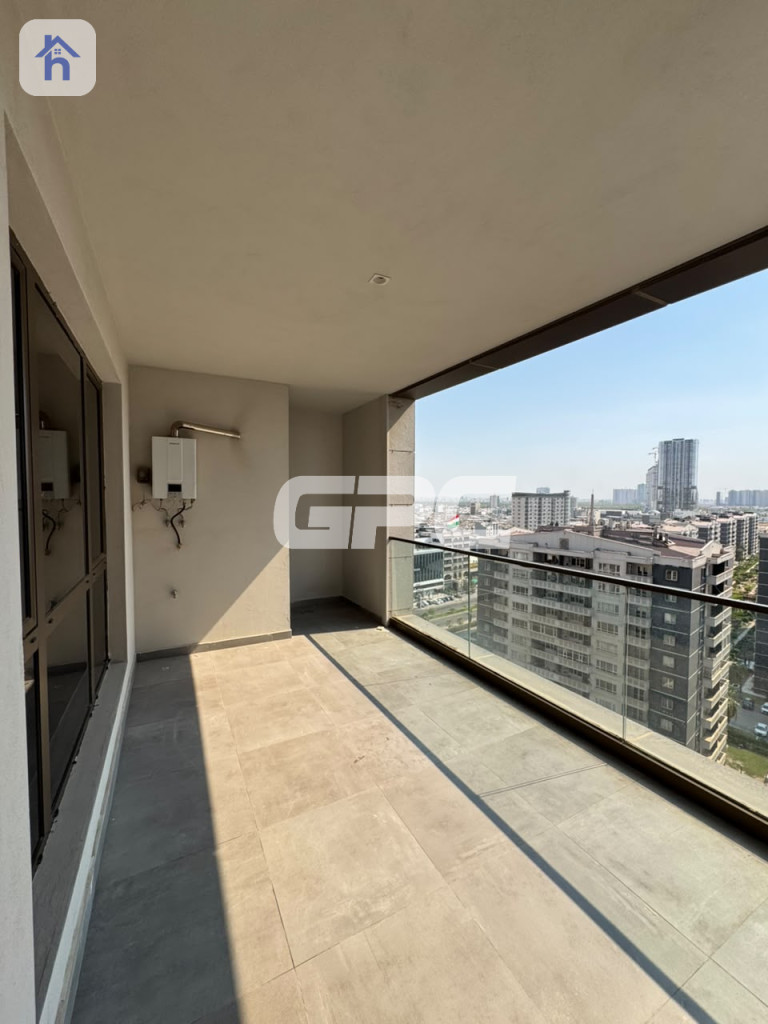 Spacious 2-Bedroom Apartment with Modern Facilities Resim 2