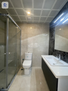 شوقەیەکی یەک ژووری نوستن لە ئیمپایەر پیرڵ وێنە 3