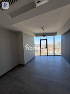 Spacious Apartment in Cavalli Tower Image 8