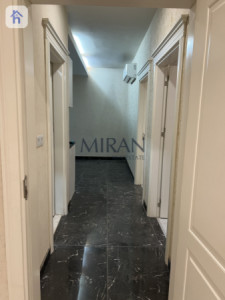 Elegant 3-Bedroom Apartment in Prime Location Image 6