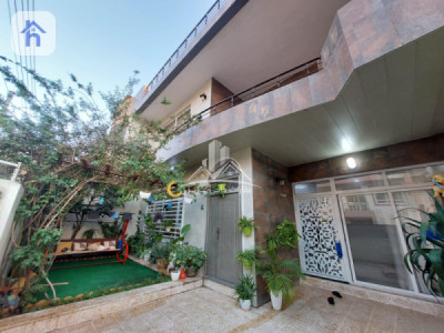 Spacious House with 4 Bedrooms Image 3