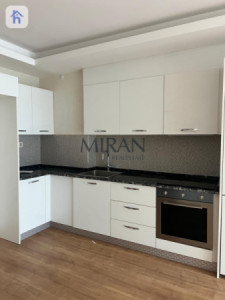 Modern 1 Bedroom Apartment in Prime Location image 2