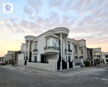 Large Family House in Hiwa City image 1
