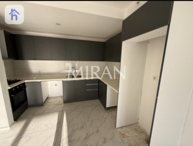 Modern Apartment with 1 Bedroom — 1