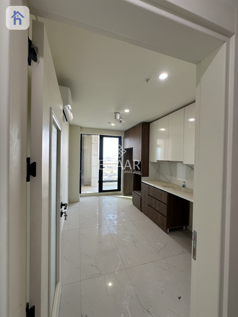 Bright 4-Bedroom Apartment