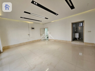 House Opposite Garden Image 12