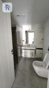 Spacious Apartment with 2 bedrooms image 6