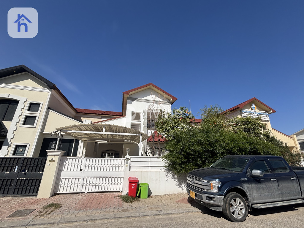 Spacious House in Italian Village Resim 10