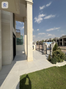 Beautiful 5-Bedroom Home in Erbil image 5