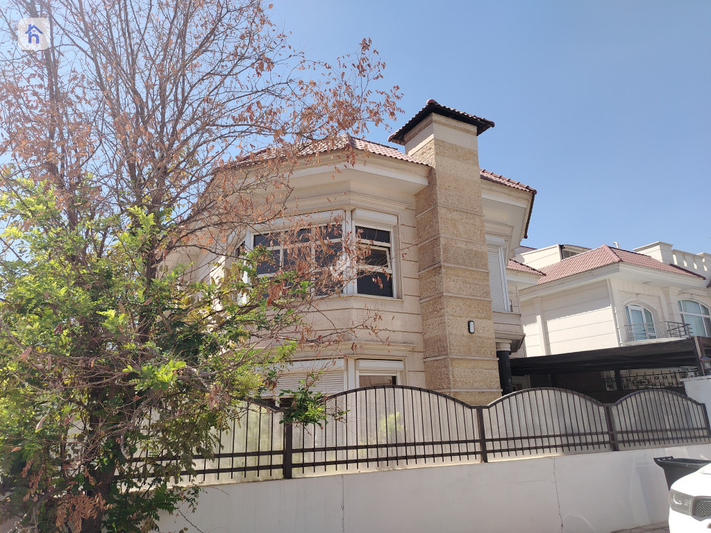 ڤێلای فراوان بۆ کرێ وێنە 3