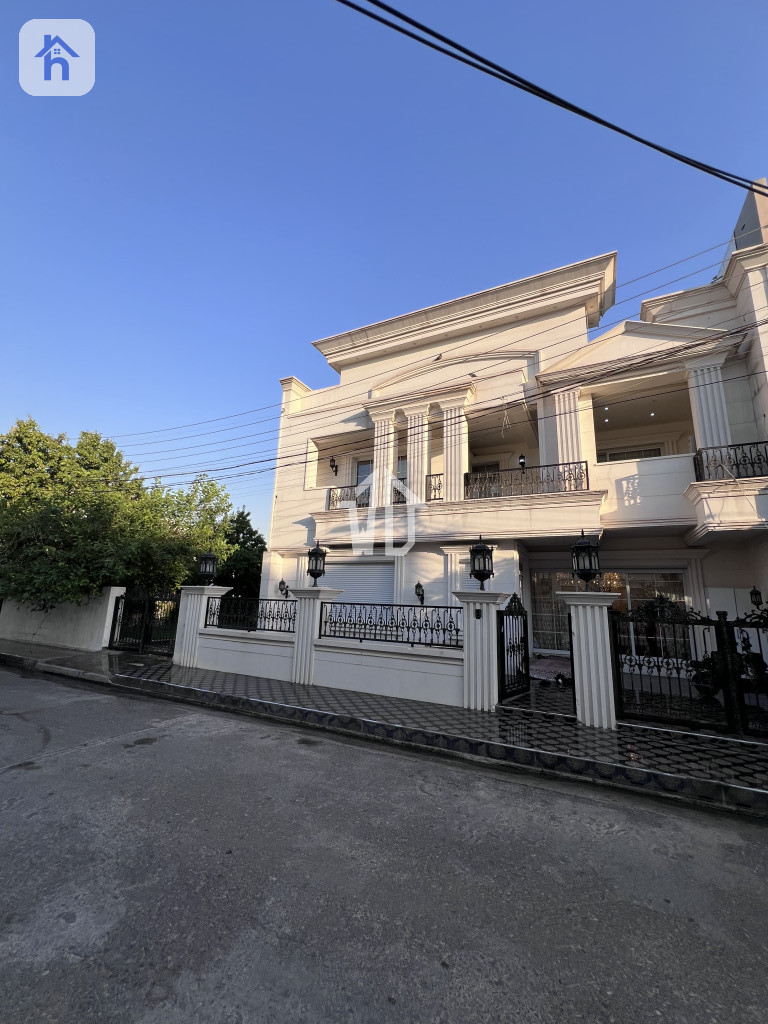 VIP House
