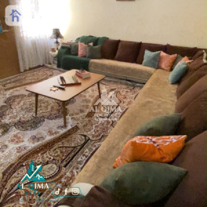 Family Home with Multiple Rooms Resim 7