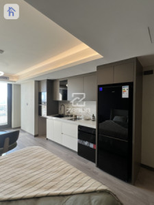 Luxurious Studio Apartment in Prime Location image 2