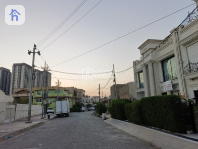 خانووی چوارگۆشە image 7