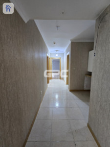 Modern 3-Bedroom Apartment Image 5