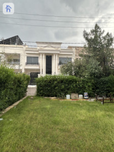 Luxury House image 2