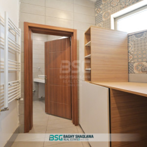 Corner House Image 12
