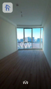 Spacious Apartment in Empire Square image 4
