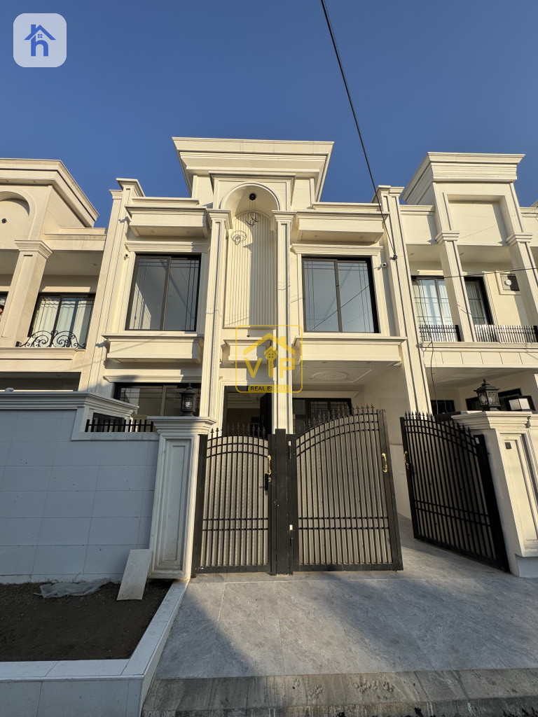 Spacious House with Multiple Bedrooms