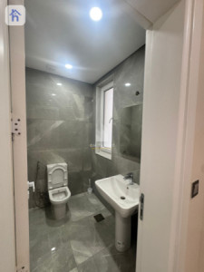 Spacious House For Rent image 18