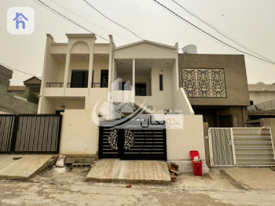 House One Floor and Half image 1