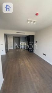 Studio Apartment image 2