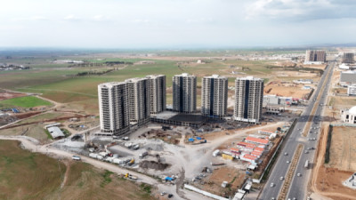 Cozy Apartment in Lalav Sun Towers image 1