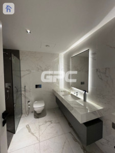 شوقەیەکی ئارام لە بۆلیڤارد وێنە 6