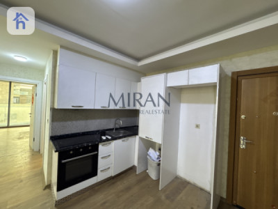Spacious Apartment with 2 Bedrooms Resim 3