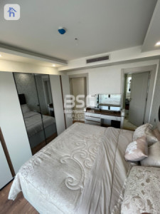 Modern Furnished Apartment in Sky Towers Image 4