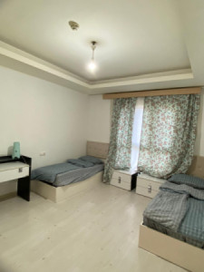 Elegant Apartment in Empire Wings Image 5