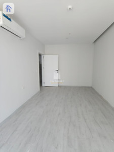 Modern 1 Bedroom Apartment in Rasan Towers Image 5