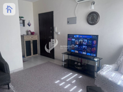 Bright 3 Bedrooms Apartment with great layout Image 4