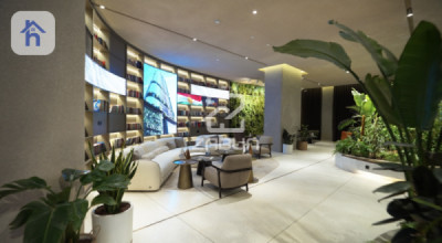 Luxurious Three-Bedroom Apartment image 7