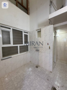 Spacious House with Modern Design Resim 9