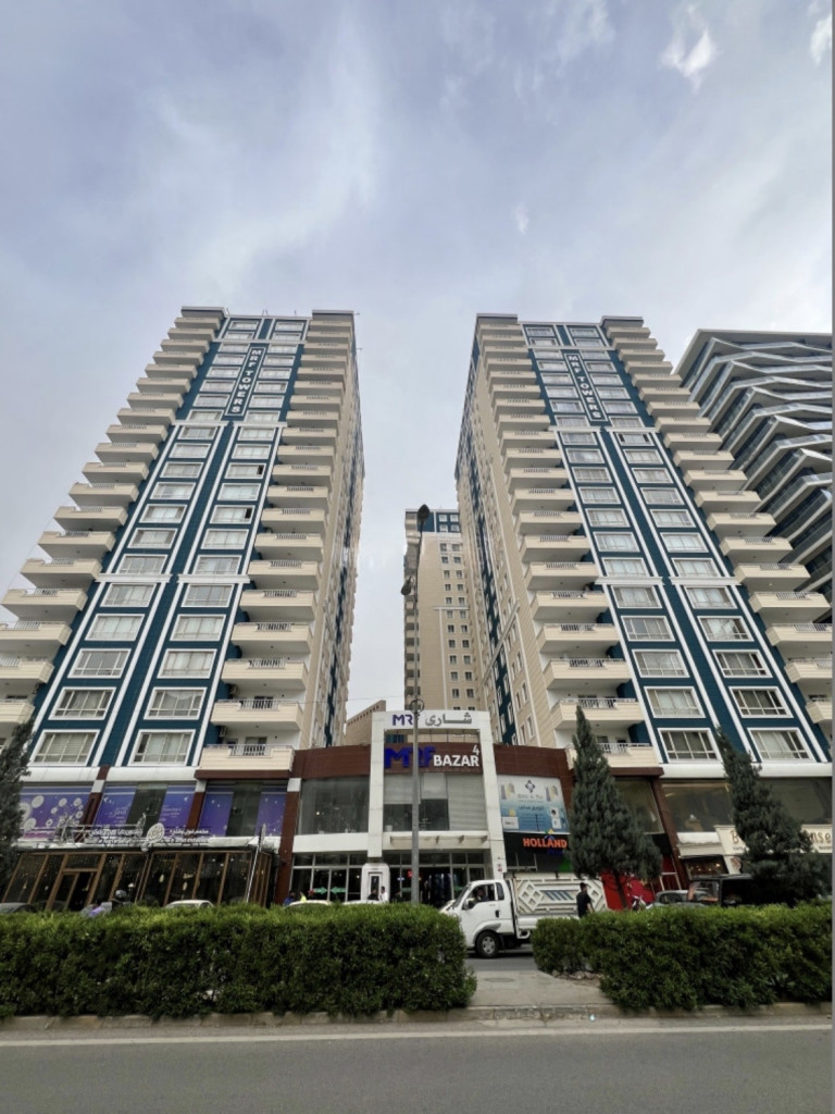 Modern Apartment with Stunning Views