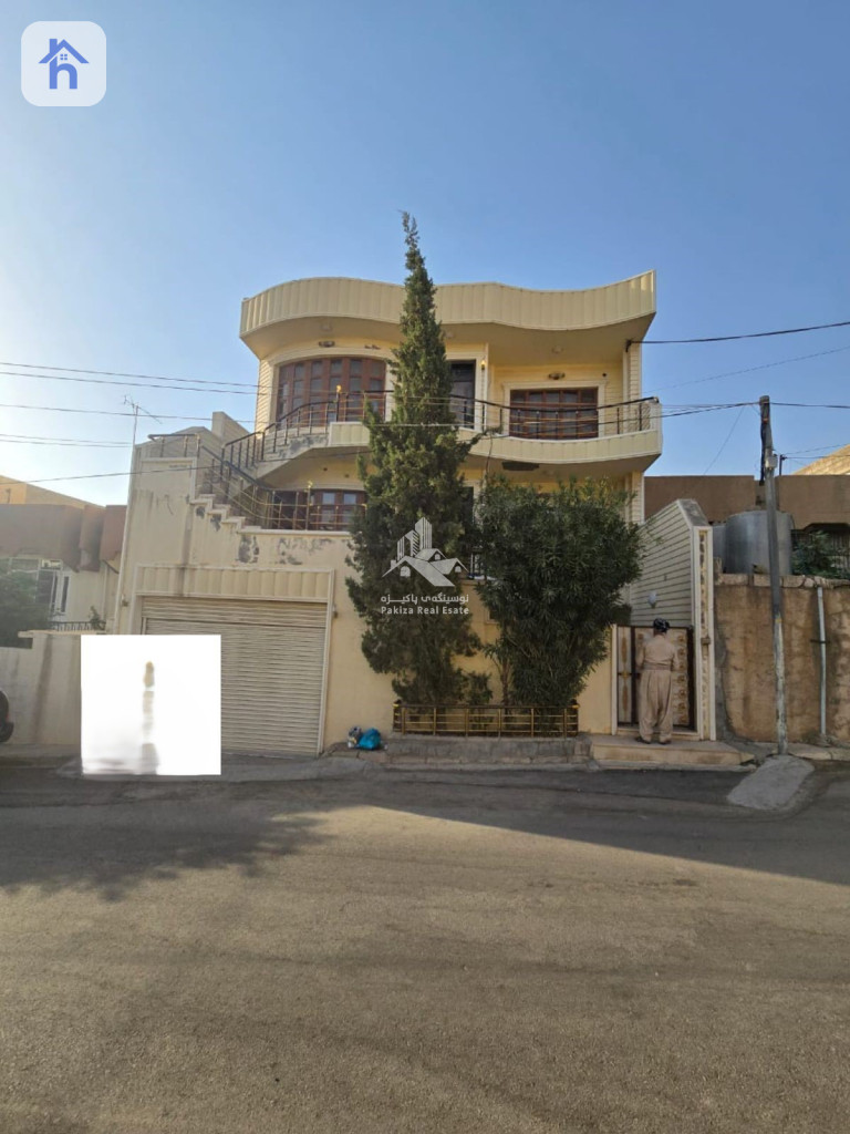 خانوویەکی فراوان لە ٣ ژووری نوستن لە Sulaymaniyah
