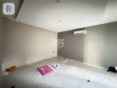 Spacious Commercial Building in Erbil image 5