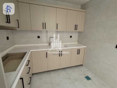 Modern 4-Bedroom House For Rent Image 3