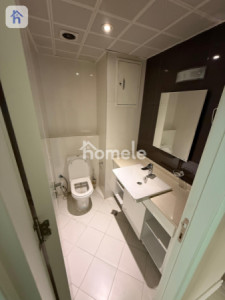 Modern Apartment with 1 Bedroom Image 5