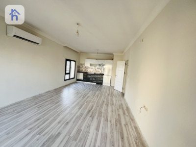 Newly Built 2 Bedroom Apartment image 2
